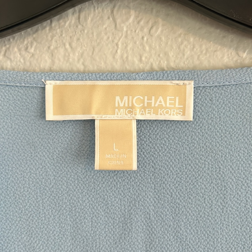Office/night out baby blue blouse - Picture 5 of 6